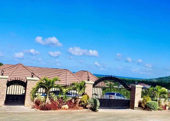 Apartment Snowbird Friendly - Seaview Balcony - Fast Wifi And Ac Runaway Bay