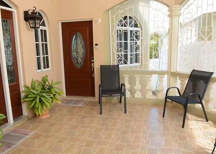 Snowbird Friendly - Seaview Balcony - Fast Wifi And Ac *