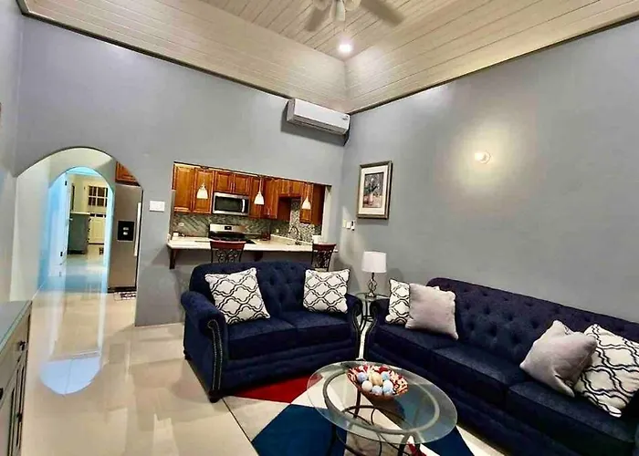 Snowbird Friendly - Seaview Balcony - Fast Wifi And Ac Apartment Runaway Bay