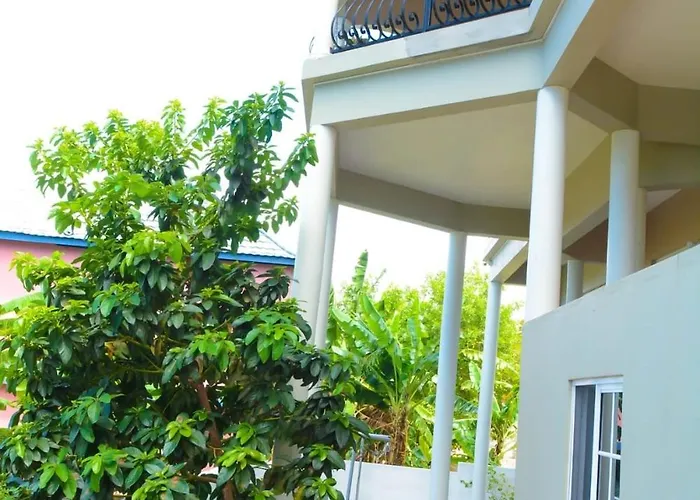 Snowbird Friendly - Seaview Balcony - Fast Wifi And Ac Apartment