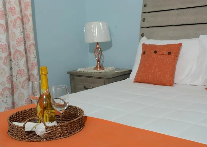 Snowbird Friendly - Seaview Balcony - Fast Wifi And Ac Apartment