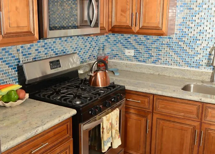 Snowbird Friendly - Seaview Balcony - Fast Wifi And Ac Apartment *