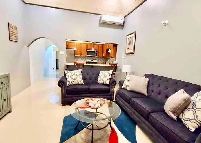 Snowbird Friendly - Seaview Balcony - Fast Wifi And Ac Apartment *
