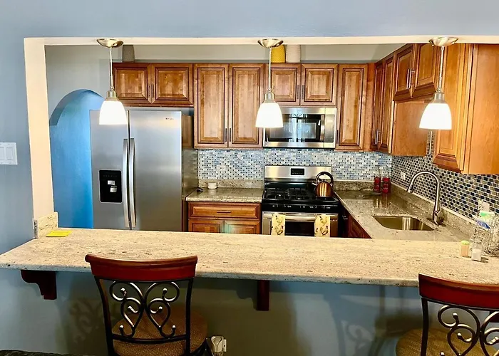 Apartment Snowbird Friendly - Seaview Balcony - Fast Wifi And Ac Runaway Bay